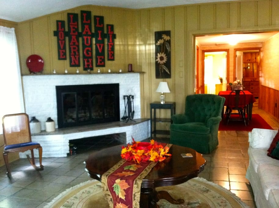Wood burning fireplace, large roomy area. Sofa bed for guests.