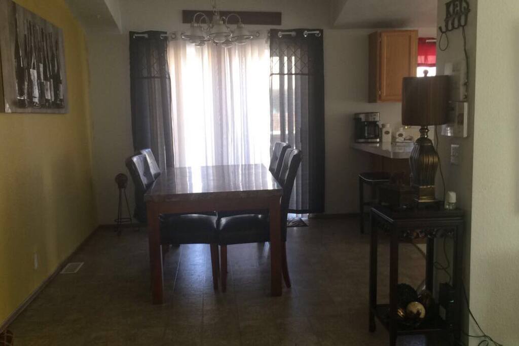Dining room seats 4