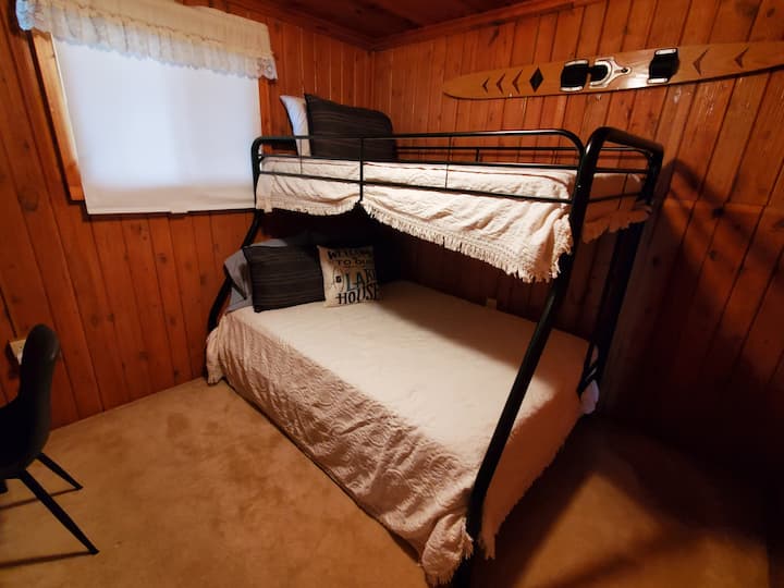 קומתיים - מיטה זוגית, מיטה זוגית