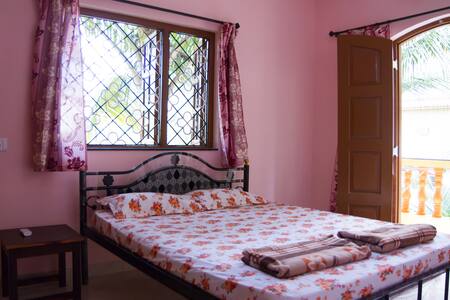 Luxurious 2 BHK Furnished Apartment in Candolim