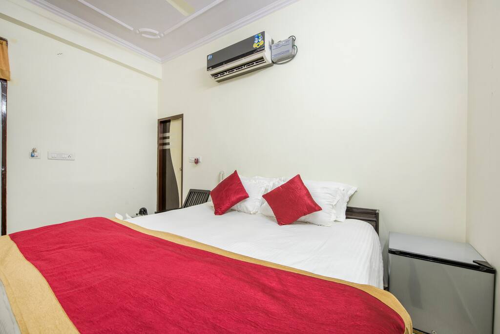 one more view of the couple bed room(201)