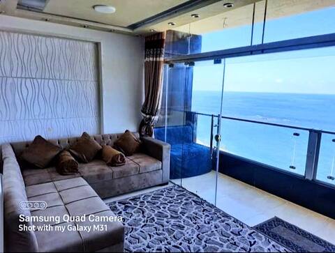 A hotel apartment in the finest places to see the sea