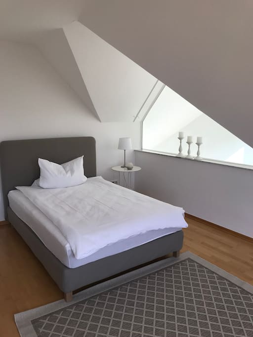 Schlafzimmer 2