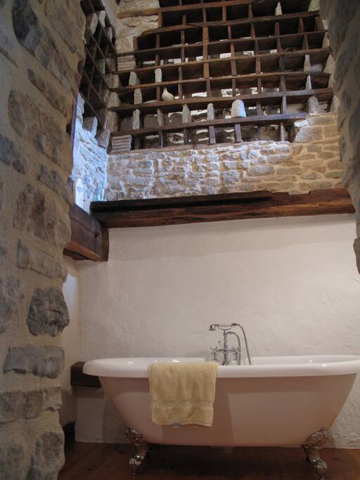 Unique bathroom for bedroom 2