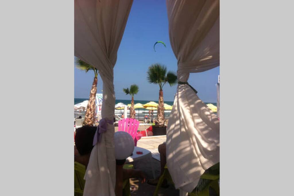 beach near flat(50m)