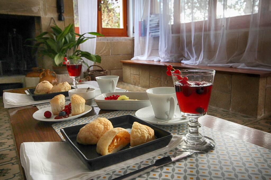 Breakfast before fireplace in the living room
