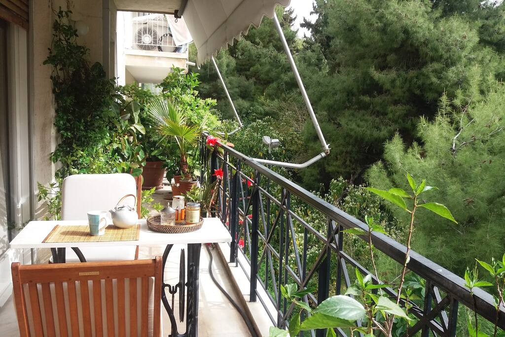 breakfast on the porch