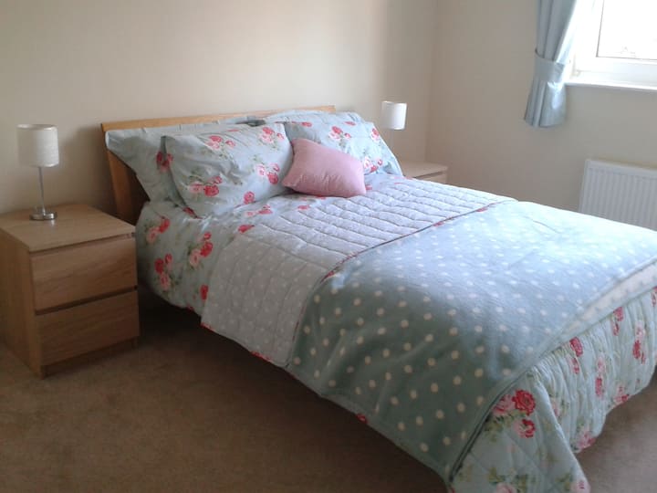 Townhouse in Marlow · ★4.97 · 1 bedroom · 1 bed · 1 private bath