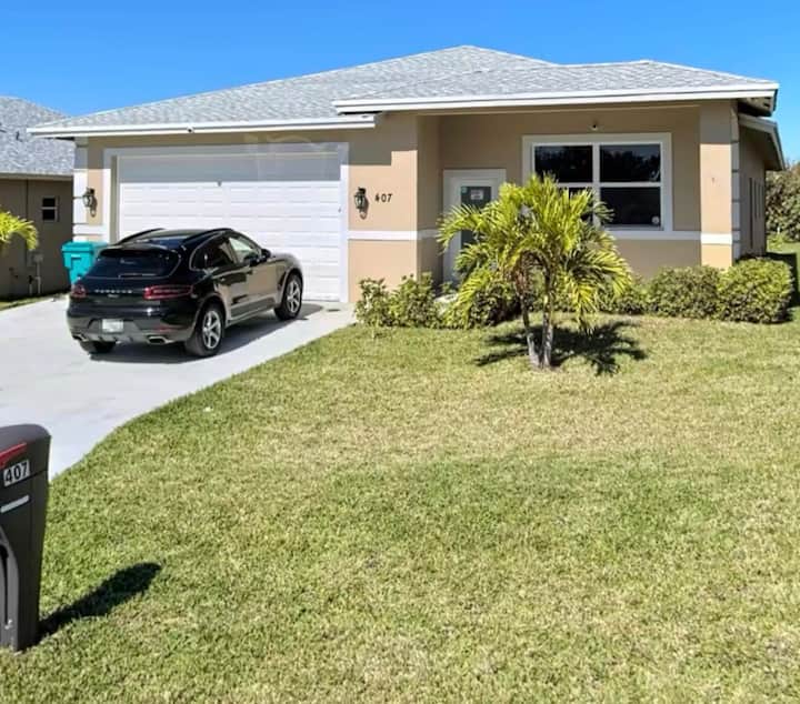 Family Elegant Home Boynton Beach Houses for Rent in Boynton Beach