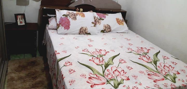 1. obrázok ponuky Dvojlôžková izba s manželskou posteľou 5 minút od Inhotinského inštitú