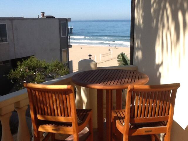 Charming Strand guest apartment, best location! gallery image 3