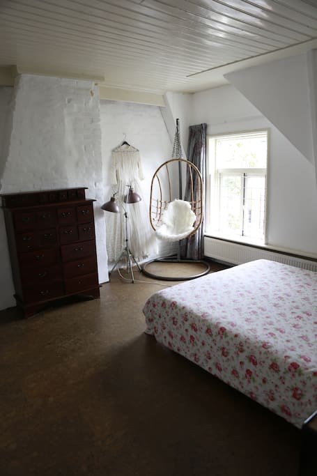 the larger bedroom