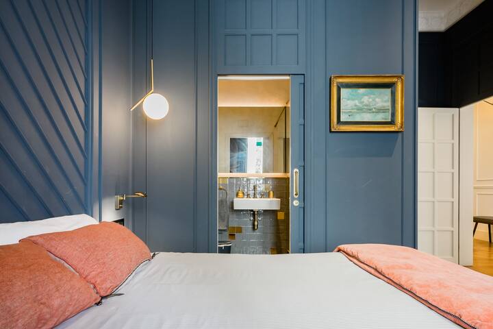 Luxury Apartment on Valencia Street gallery image 5