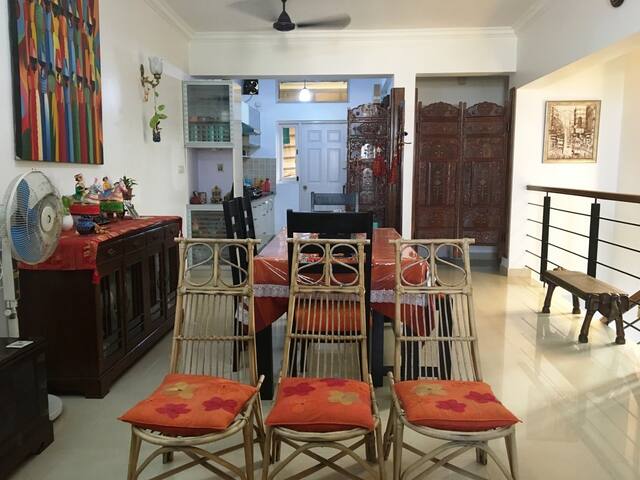 Twin bed homestay 7 min fm airport, BITs & Beach