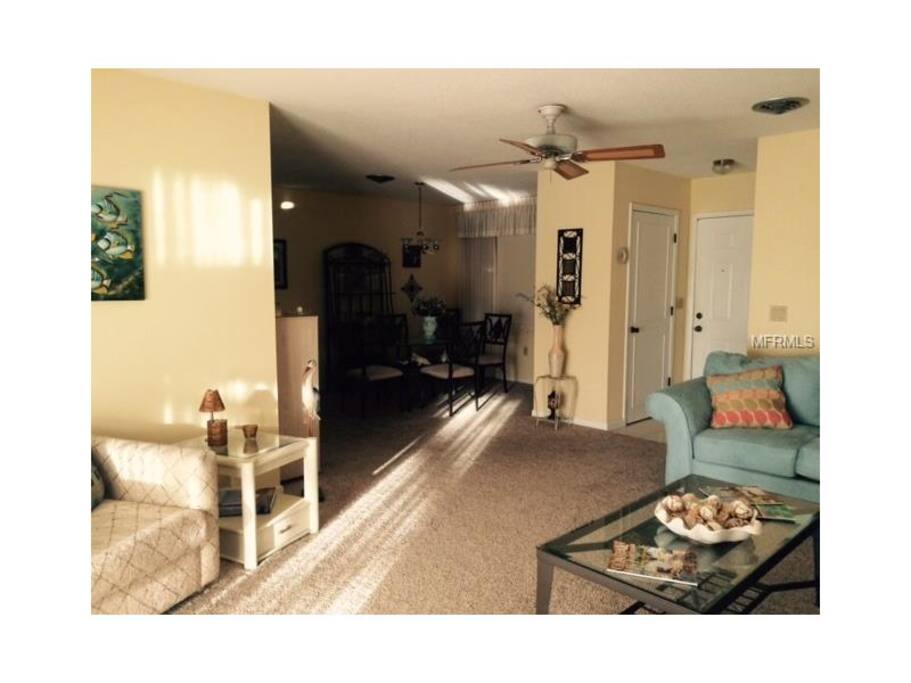 Living area view to front entrance