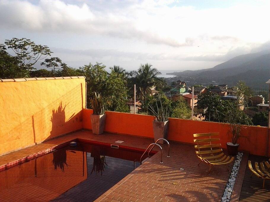 Piscina e Deck