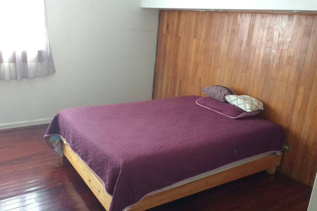 Cama matrimonial