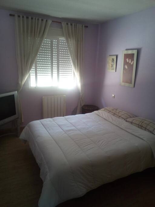 Habitacion matrimonio cama 150