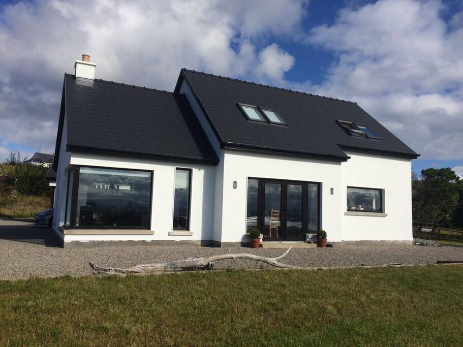 Arranmore Island Modern home 5 star built in 2013 Houses for Rent in
