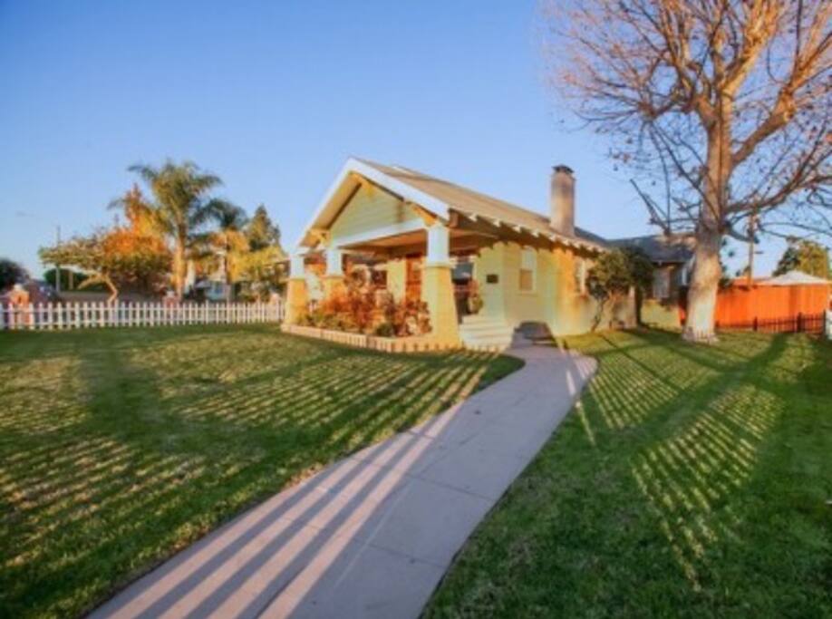 Spacious Fenced Front Yard