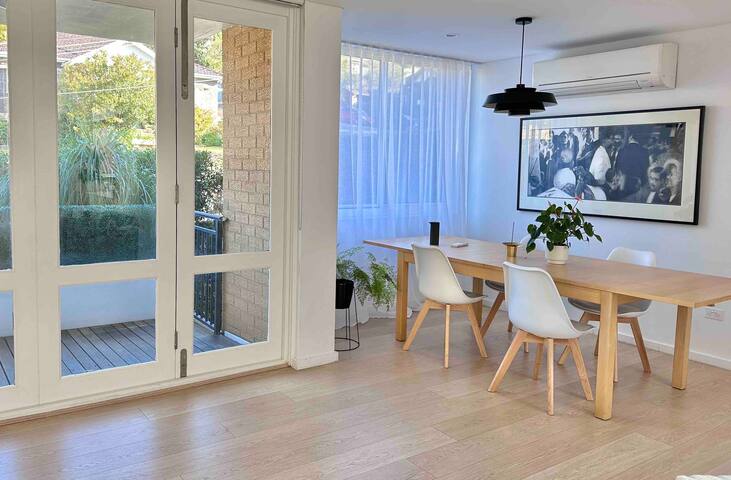 Modern 3brm Garden Apartment 10min Walk to Beach gallery image 2