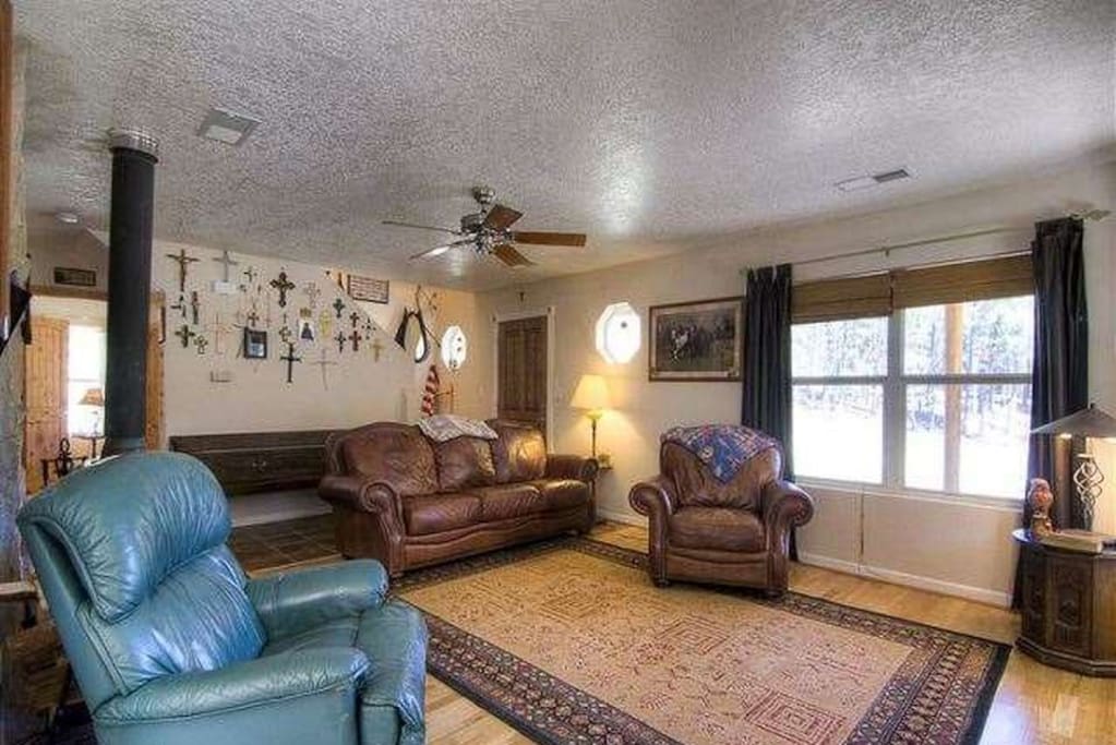 livingroom2.jpg