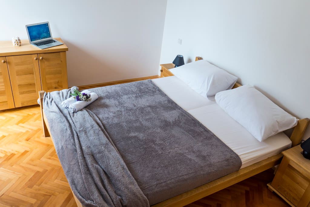 handmade king size bed