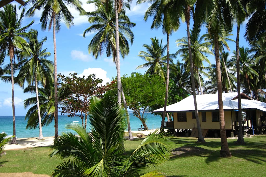 Gilligans is a simple beachfront house on a beautiful 180 metres of white sandy beach with