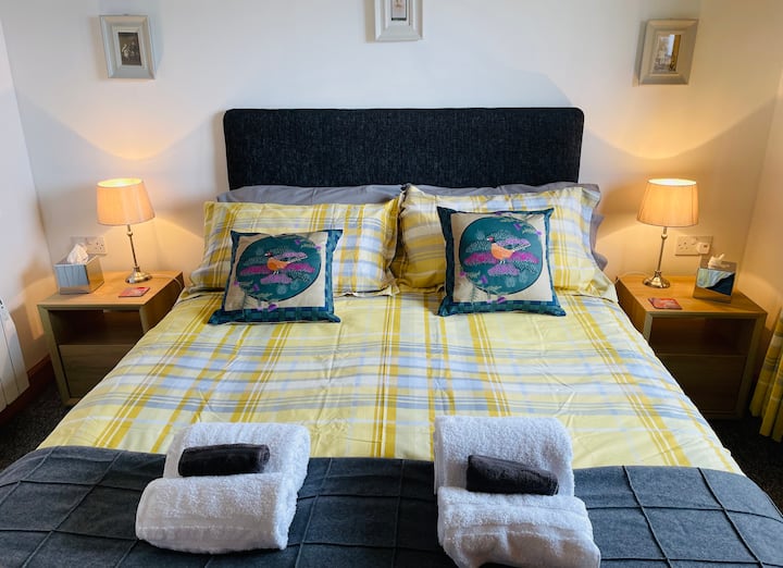 更换了卧室配色方案，看起来更明亮！