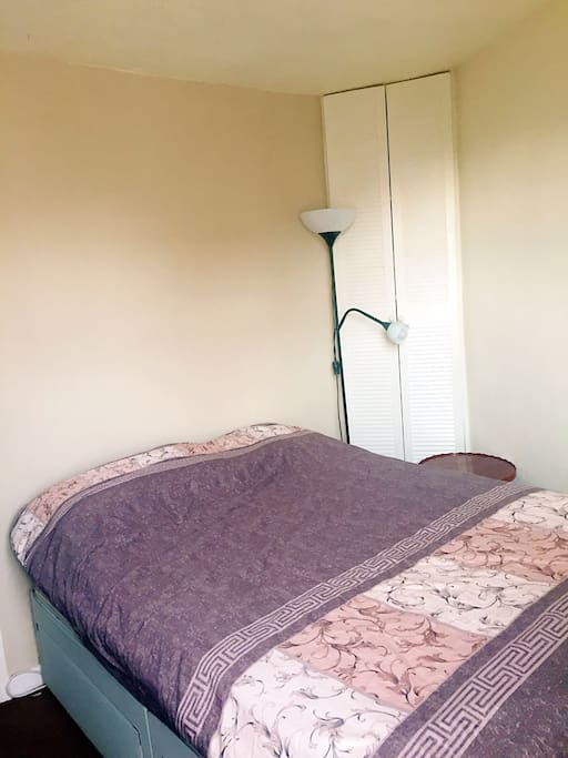 Bedroom 睡房