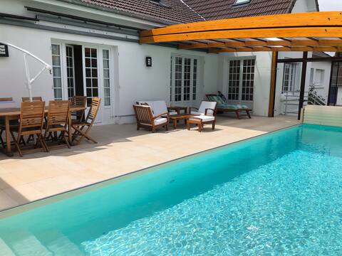 Villa Lormonie gite 15 pers heated covered pool