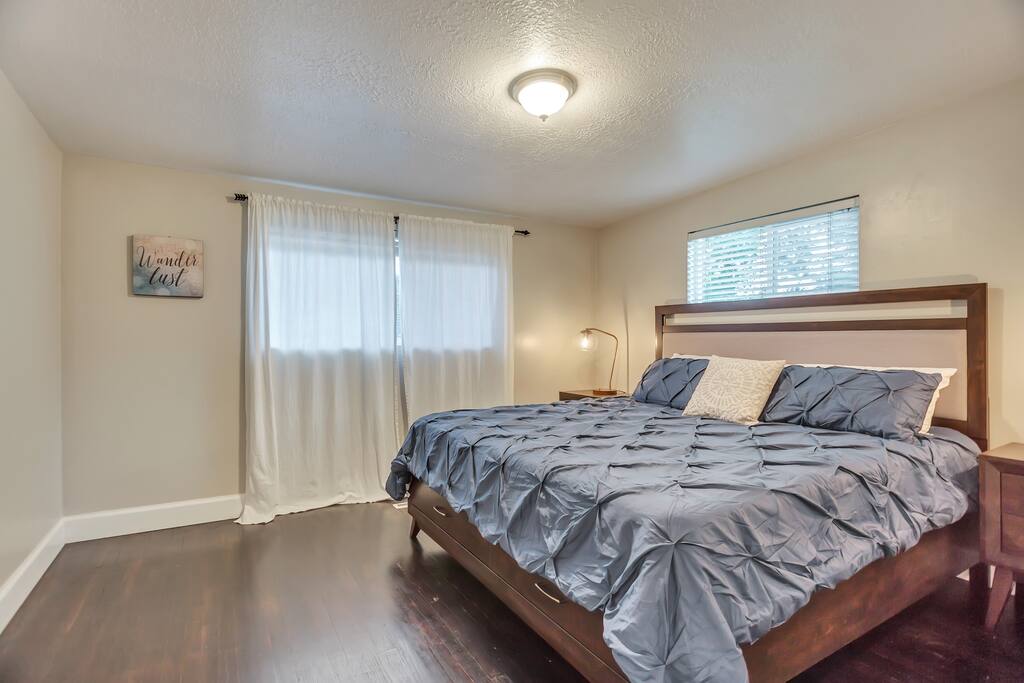 Master Bedroom - King
