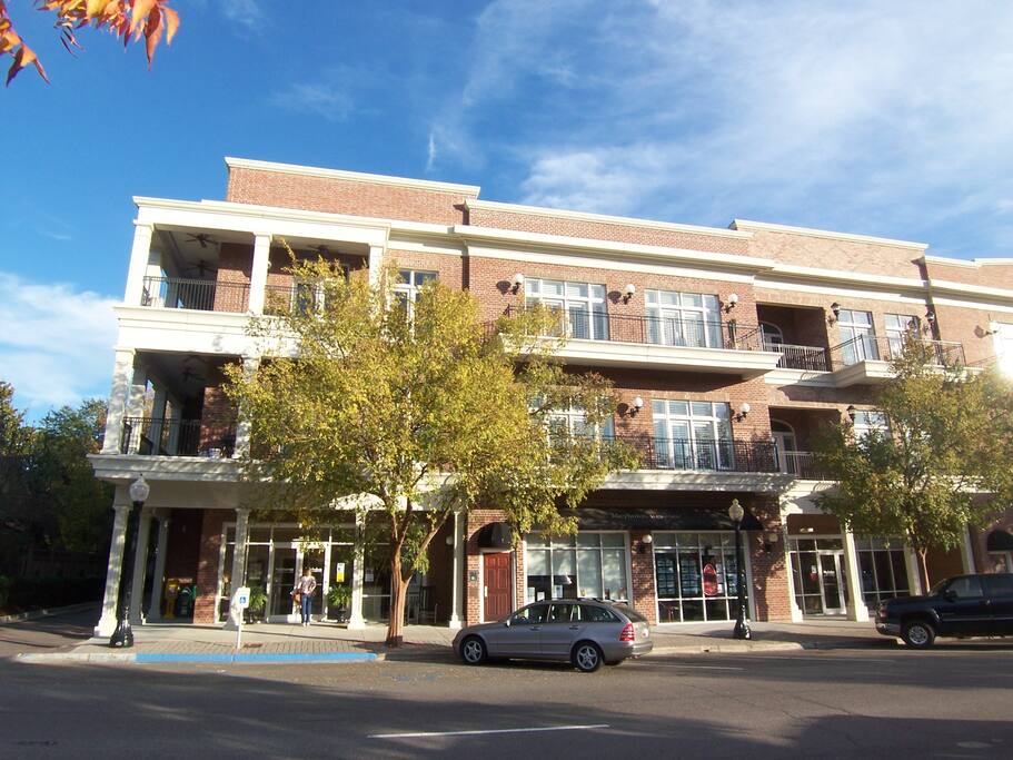 Exterior of Building Laurens Street