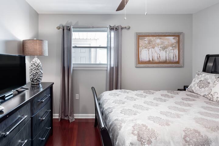 Lovely Gentilly Gem near University of New Orleans gallery image 5