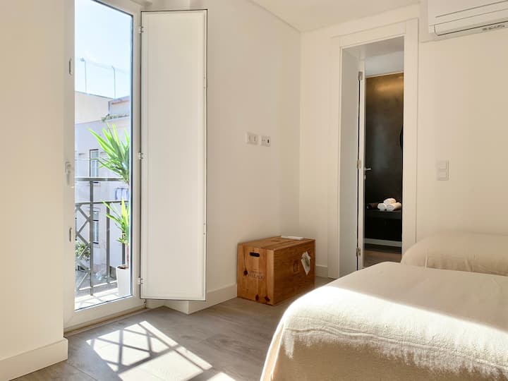 Suite 2 / Habitación con baño / Dormitorio con baño