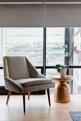 Sophisticated Penthouse gallery image 2