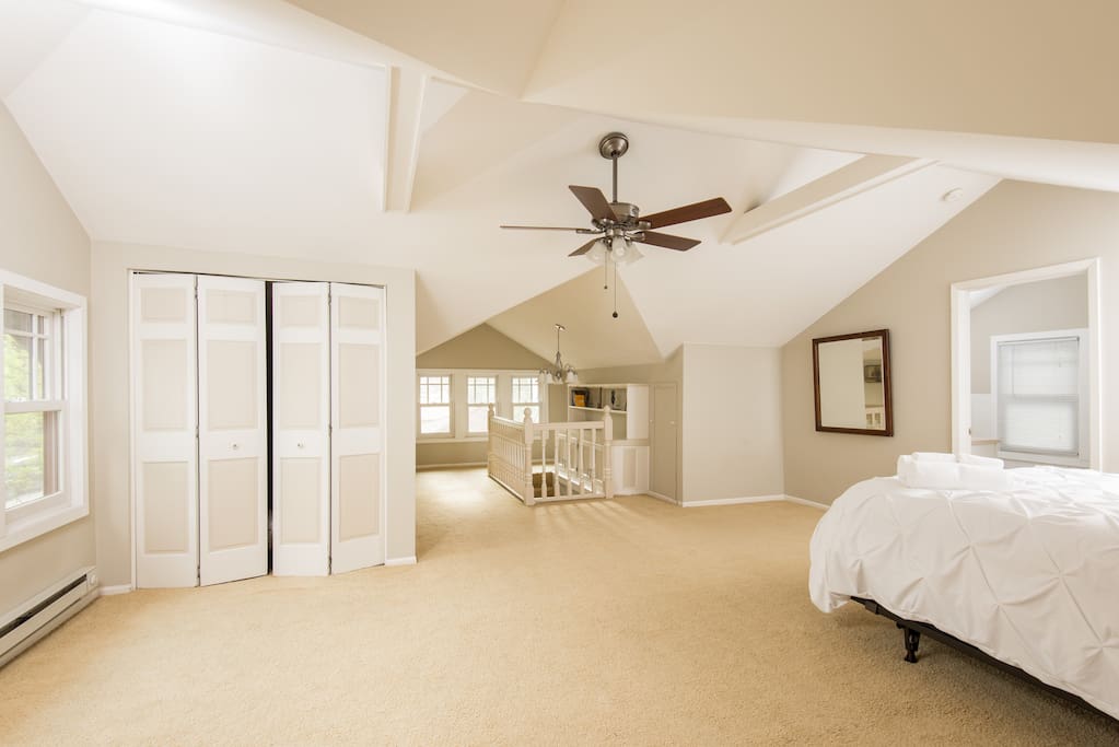 Master Bdr Suite Upstairs