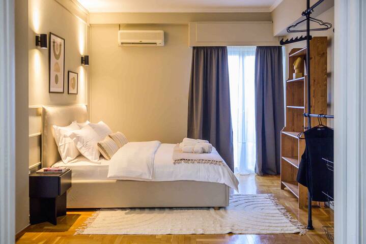 Breathtaking Acropolis View 2BR APT gallery image 4