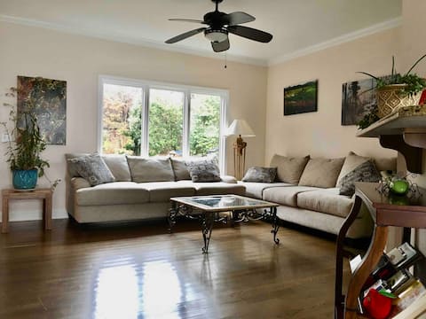 Top Airbnb: Lake House in Private Paradise in Lake Norman Of Catawba