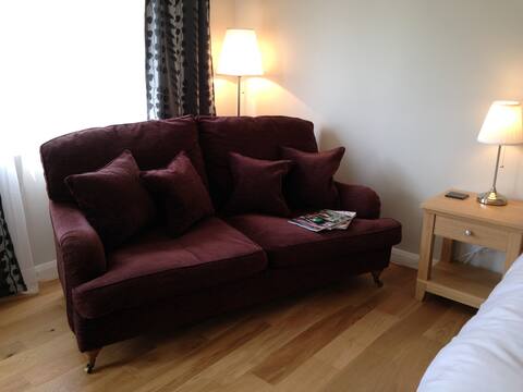 Successful Airbnb property: Beaufort Lodge - private lodge in tranquil setting in East Hampshire