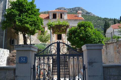 Stunning Villa, restored to its natural beauty