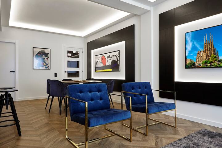 BIG AND LUXURIOUS APARTMENT IN BARCELONA CENTER gallery image 3