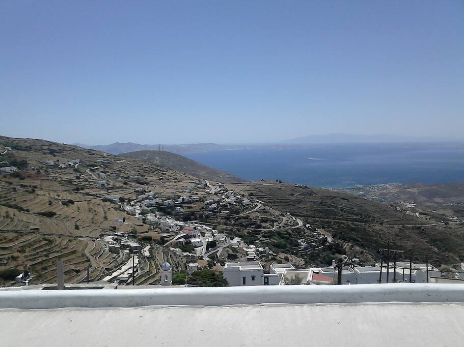 ΘΕΑ ΤΟ ΑΙΓΑΙΟ ΚΑΙ ΤΑ ΔΙΠΛΑΝΑ ΧΩΡΙΑ