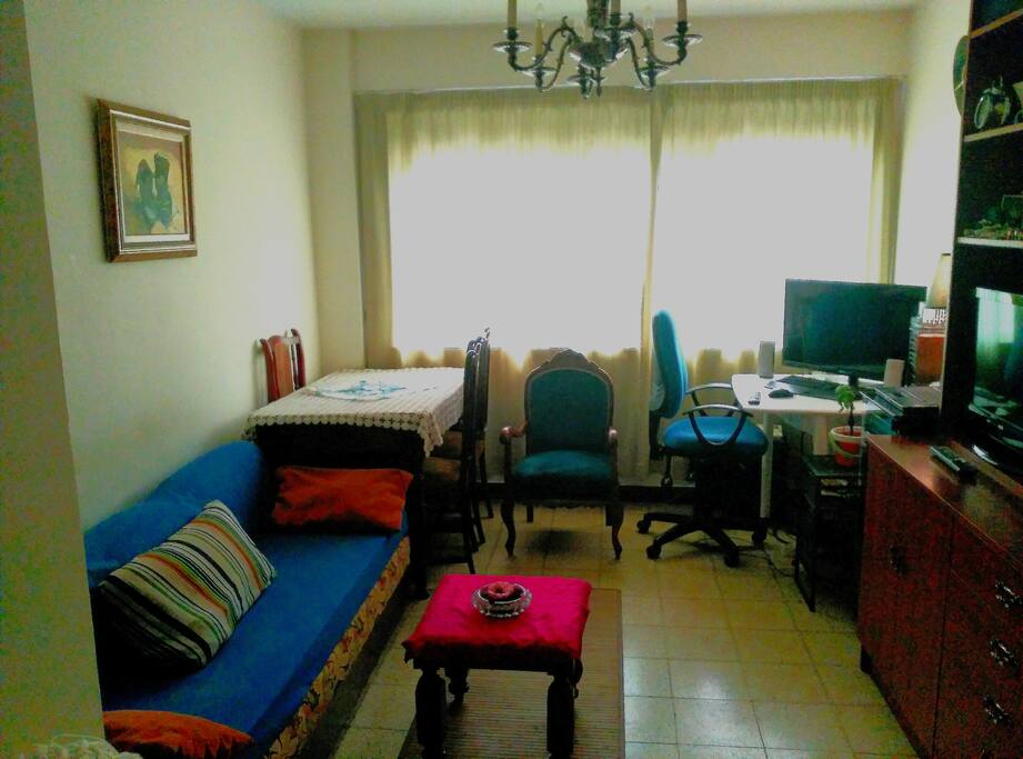 Sala de estar WiFi, TV, PC