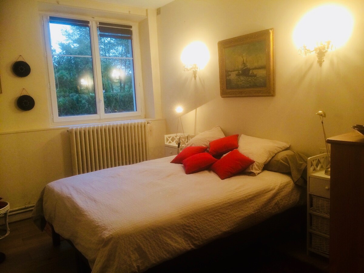 غرفة النوم 1