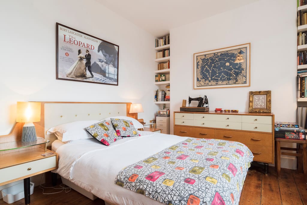 Comfortable double bedroom.