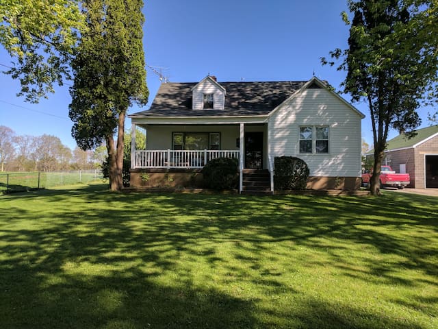 Airbnb Rainelle Vacation Rentals Places To Stay West