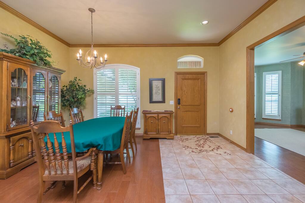 Dining Room and Entry