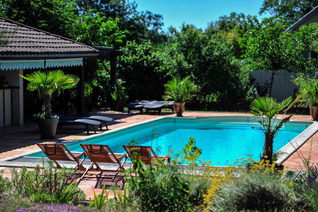 Piscine chauffée et partagée
