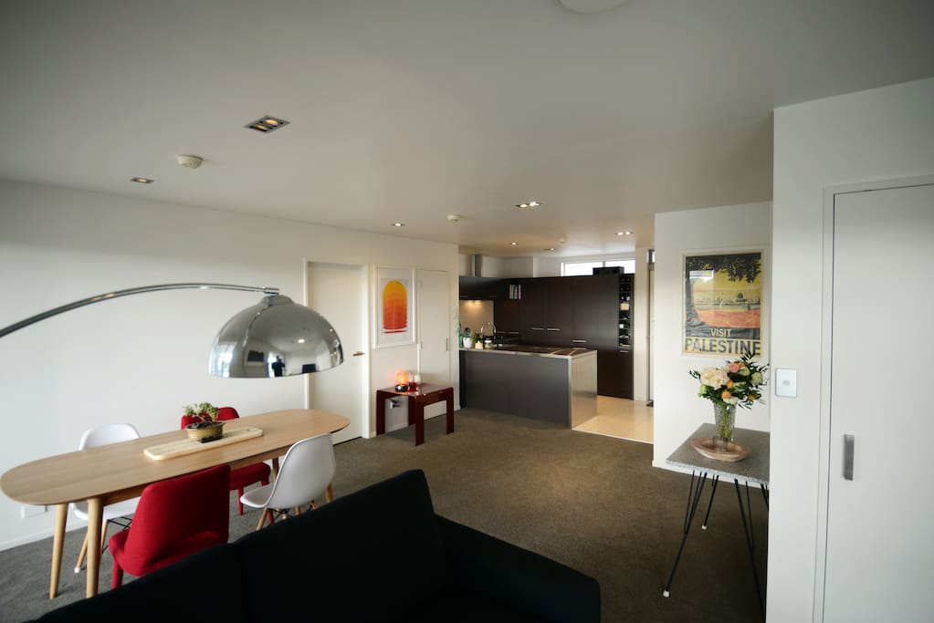 Open plan living, kitchen and dining room.